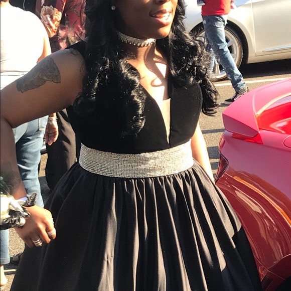 Prom dress - Picture 2 of 3